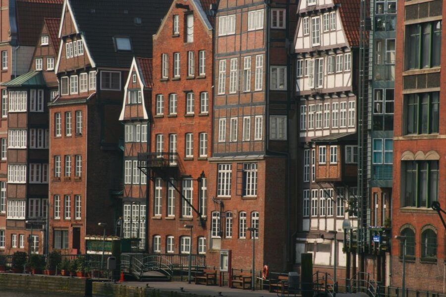 Hamburg: Guided Walking Tour - Why this two-hour Hamburg walk works