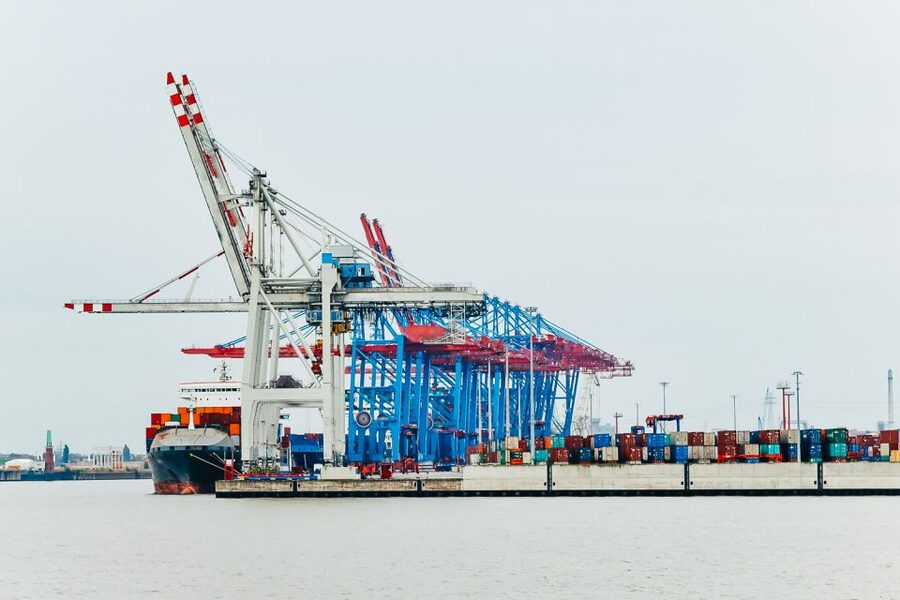 Hamburg: Harbor Cruise - From Speicherstadt to the open harbor