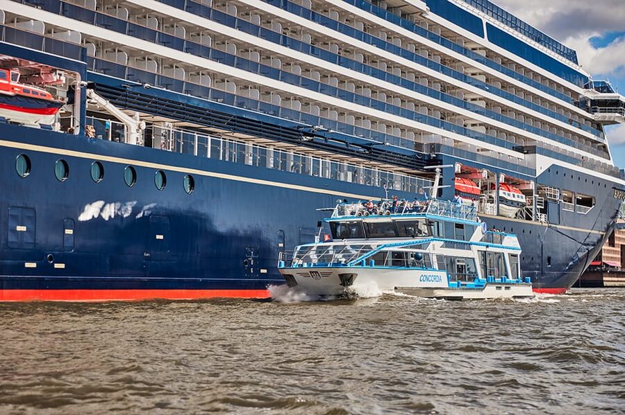 Hamburg: Harbor Cruise and Bus City Hop-On Hop-Off Tour - Final verdict: book it if you want a broad first look