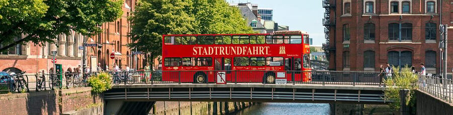 Hamburg: Harbor Cruise and Bus City Hop-On Hop-Off Tour - Starting at St. Pauli Landungsbrücken