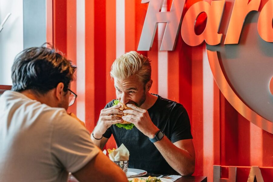 Hamburg: Hard Rock Cafe Skip-the-Line Meal - A rock-and-roll meal beside the Elbe
