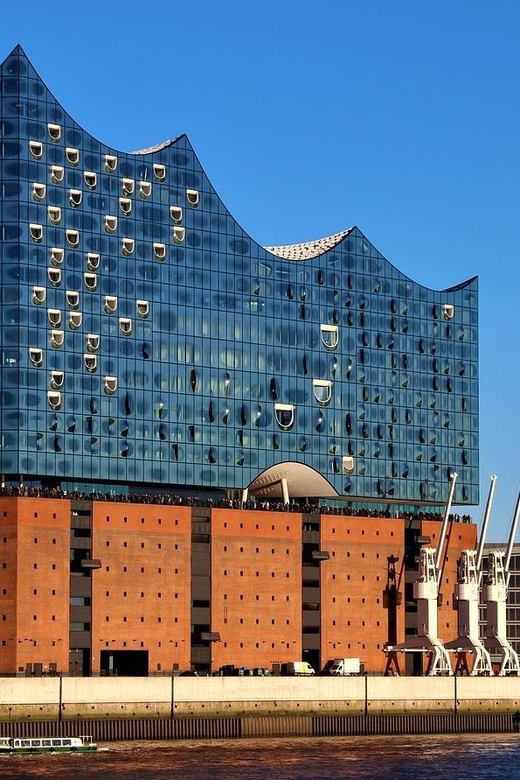 Hamburg : Line G Hop-On Hop-Off Sightseeing Tour - How the 18-stop format works for a one-day visit