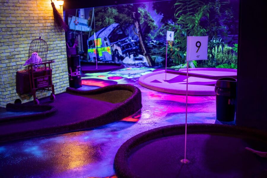 Hamburg: Moviegolf Experience - The first few holes: look before you putt