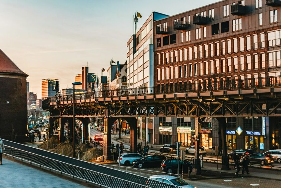 Hamburg: Night Watchman's Tour of St. Pauli in German - Who will enjoy this St. Pauli walk?