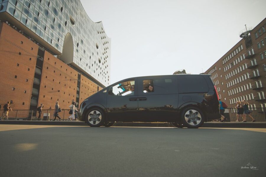 Hamburg: Private 3-Hour Guided Car Tour - Key points at a glance