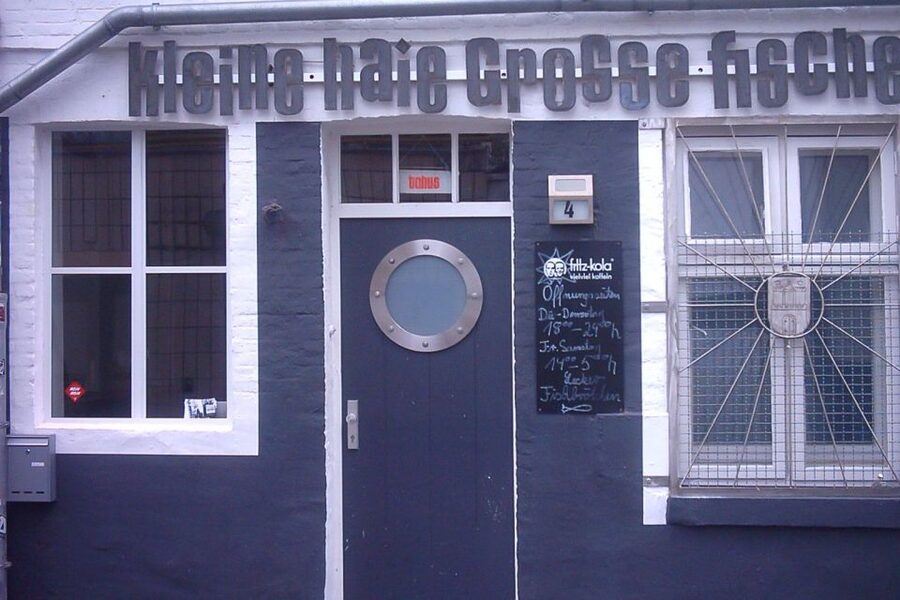 Hamburg: Private 75-Minute Tour of St. Pauli - Starting at Millerntorplatz and the Reeperbahn