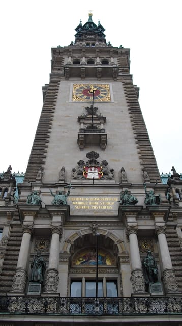 Hamburg: Private Tour Down Town around City Hall - The Kontorhausviertel and the dramatic Chilehaus