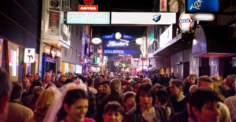 Hamburg: Private Tour Red Light District Walking Tour - Reeperbahn: Hamburg’s famous adult playground