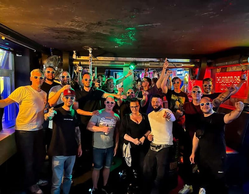 Hamburg: Pubcrawl & Nightlife Tour auf St.Pauli - The free shots and the real cost