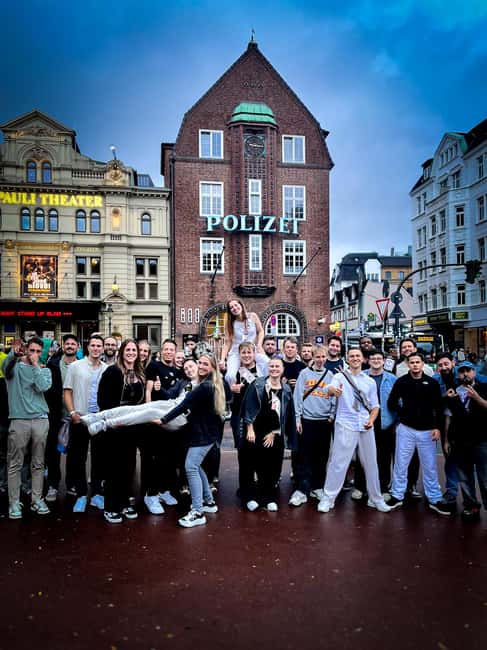 Hamburg: Pubcrawl & Nightlife Tour auf St.Pauli - What this tour does not provide