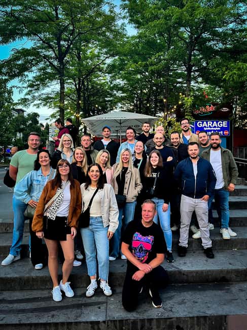 Hamburg: Pubcrawl & Nightlife Tour auf St.Pauli - Meeting at the Davidwache on Spielbudenplatz