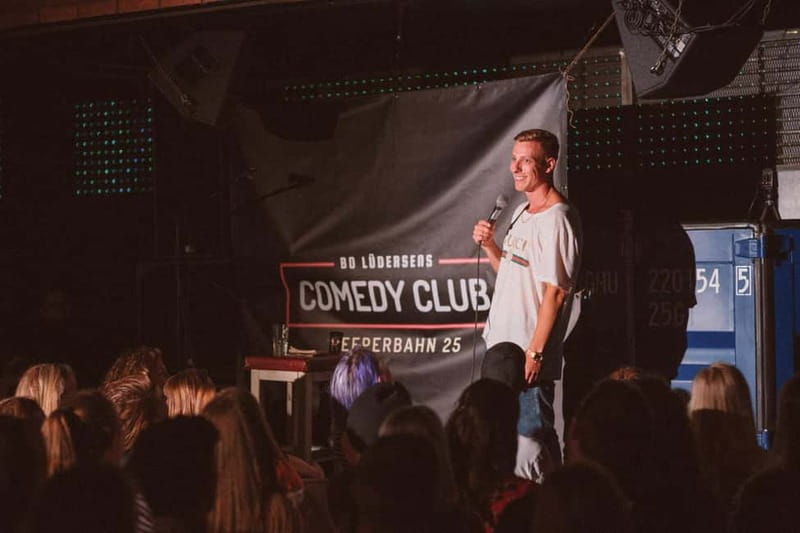 Hamburg: Reeperbahn Comedy Club - Who should book this comedy club?