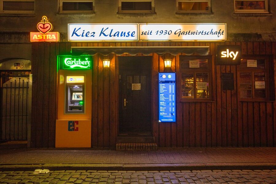 Hamburg: Reeperbahn Quickie, The Short & Sexy St. Pauli Tour - Zur Ritze, where boxing meets bar culture