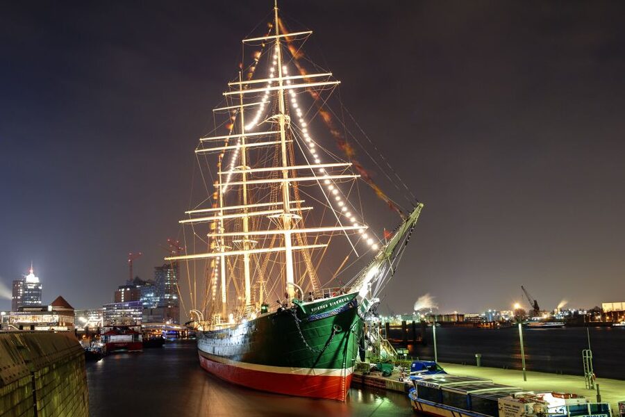 Hamburg: RICKMER RICKMERS Museum Entry Ticket - Practical tips for a smoother visit