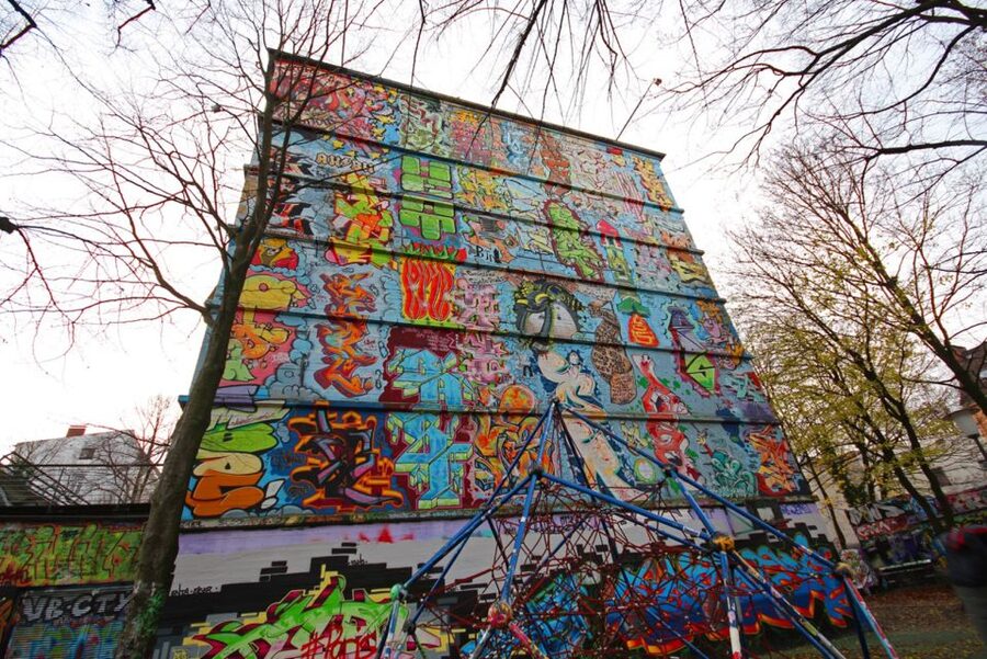 Hamburg: Schanzenviertel Culinary Tour - Carl Hagenbeck and the old piano factory