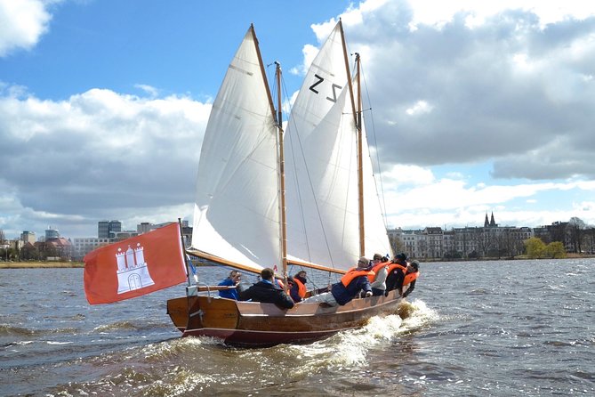 Hamburg Small-Group Sunset Sailing Cruise on Lake Alster - Why sailing the Alster feels different from sightseeing by bus