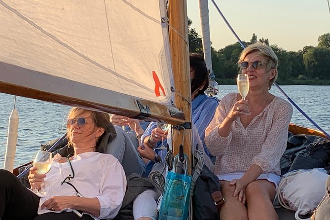 Hamburg Small-Group Sunset Sailing Cruise on Lake Alster - The Alster views at sunset