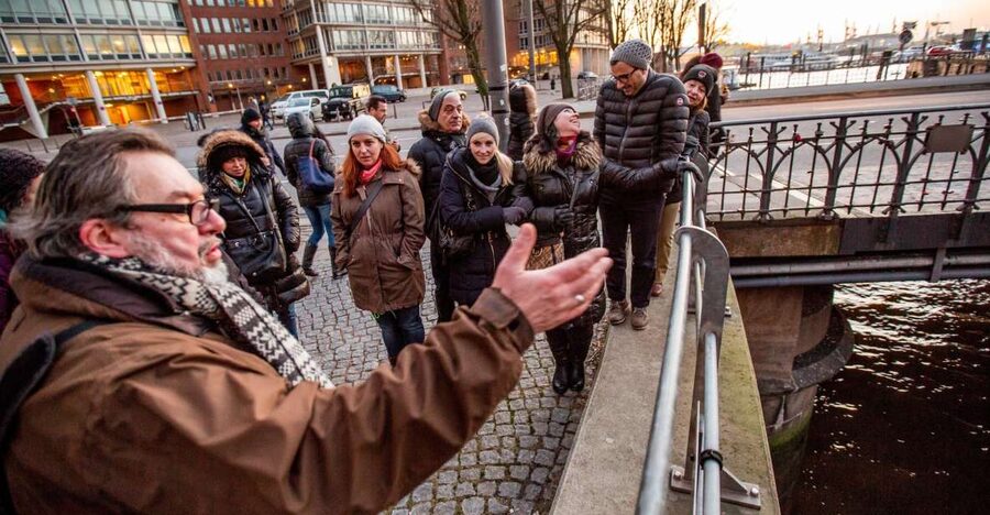 Hamburg: Speicherstadt and HafenCity 2-Hour Tour - Why Speicherstadt makes a strong starting point