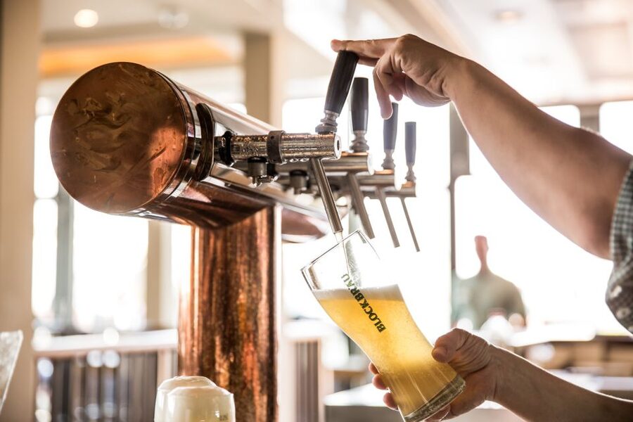 Hamburg: St. Pauli Breweries Walking Tour with Tastings - Who will enjoy this St. Pauli tour?
