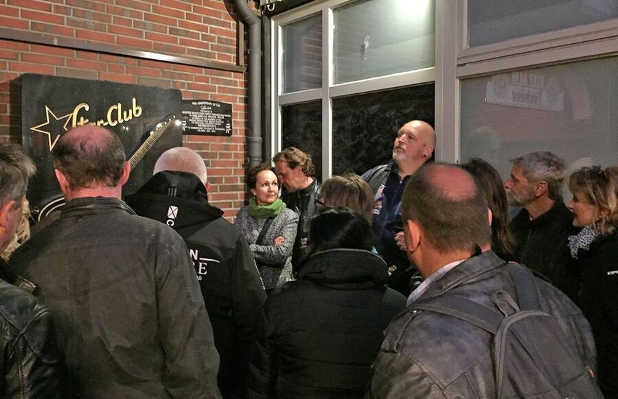 Hamburg: St. Pauli Highlights Guided Tour with Beer for 18+ - The Davidwache and the practical side of St. Pauli