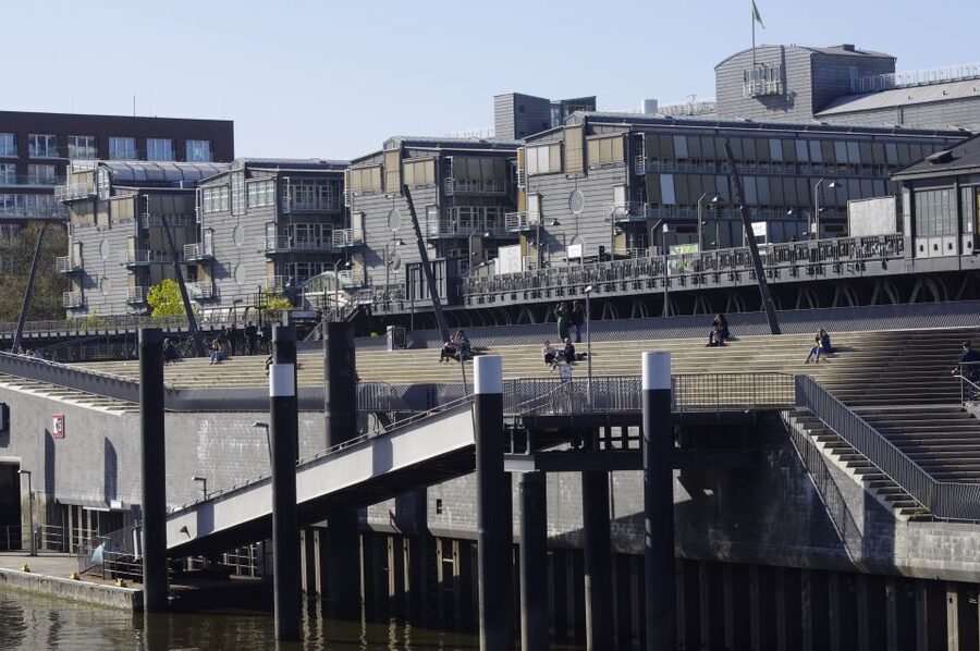 Hamburg: Tour from St. Michael's to the Elbphilharmonie - Hamburg Port and the transition to Speicherstadt