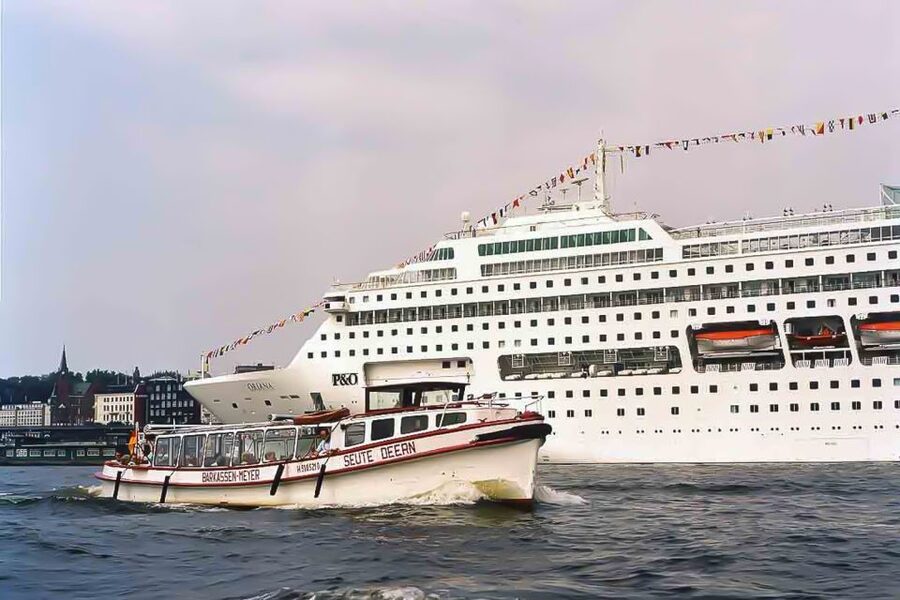 Hamburg: Traditional Harbor Tour with Commentary - FAQ