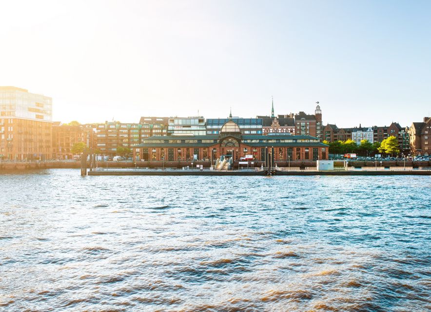 Hamburg: Ultimate Barge Tour with Live Commentary - Cold weather, seating, and practical comfort