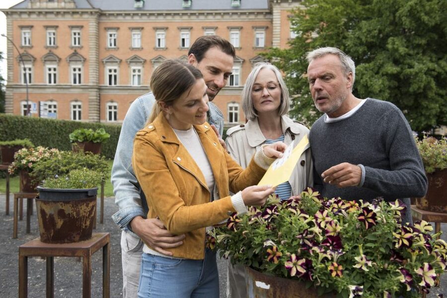 Hanover: Linden-Limmer Krimi-Rätsel-Tour - Following clues through Linden-Limmer