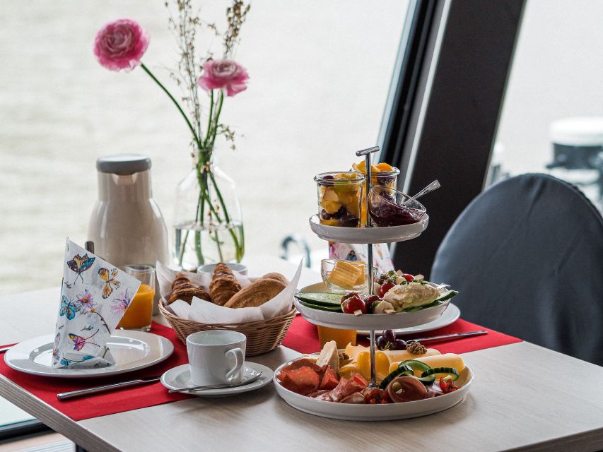 Heidelberg: Breakfast boat cruise - Booking details that matter