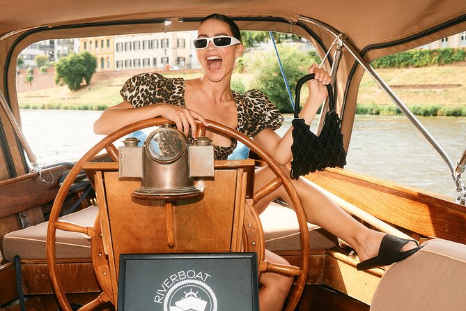 Heidelberg: exclusive private boat trip for up to 12 guests - Rosé, weather, and the classic wooden boat
