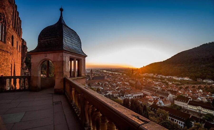 Heidelberg: Heidelberg Castle Garden & Outside Private Tour - What to do after the guided portion