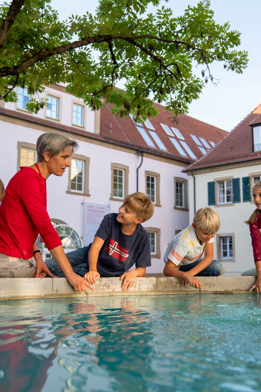 Heilbronn: Kleine Citytour am Samstag - The historic town hall and Isaac’s astronomical clock