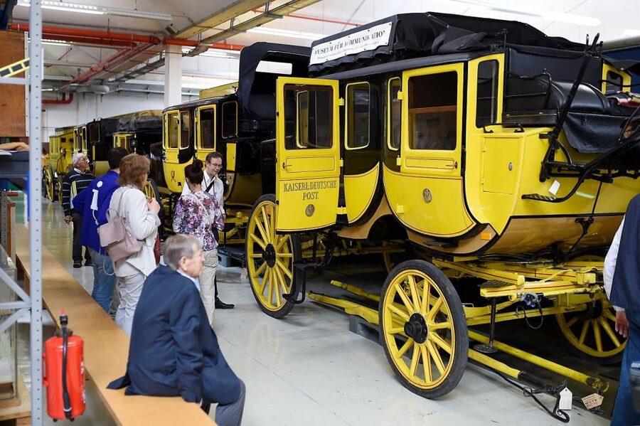 Heusenstamm:tour of the Depot of the museum of communication - Why this Heusenstamm depot visit is different