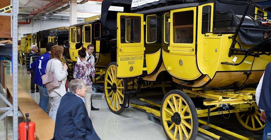 Heusenstamm:tour of the Depot of the museum of communication - From 1930s television to internet radio