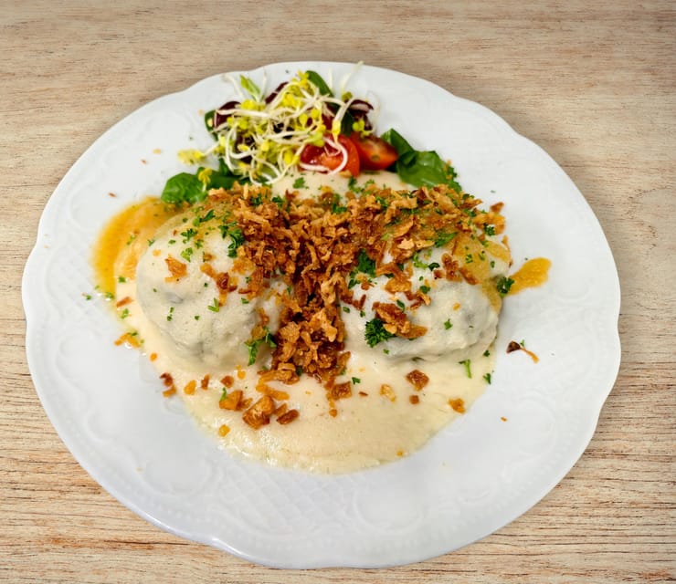 Historical tour of the old town including a Saxon dinner - Practical details that affect your decision