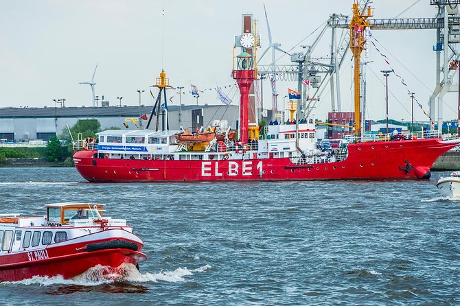 Hop-on hop-off on the water with the Maritime Circle Line in Hamburg - Why the Maritime Circle Line makes sense in Hamburg