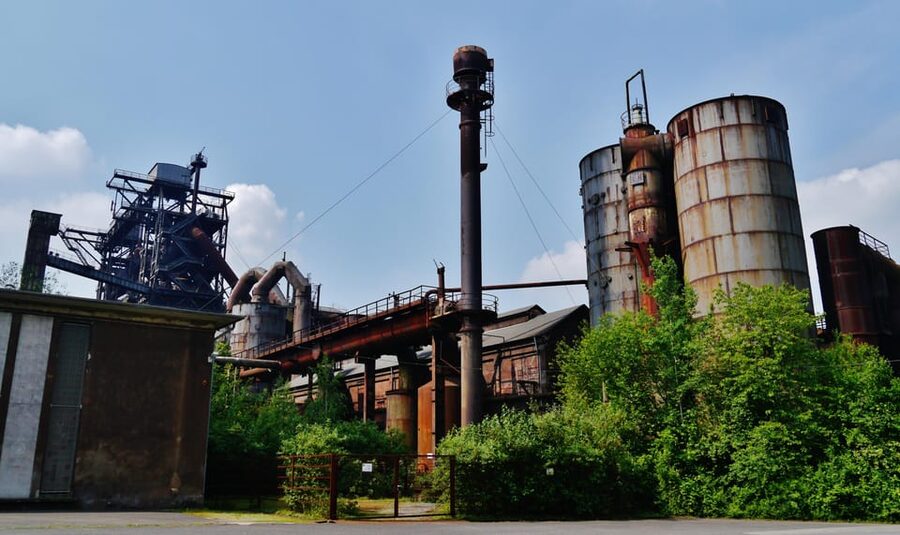 Hut tour Duisburg-Nord Landscape Park - Book it if you want the story behind the steel