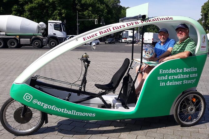 Individual City Tour - Rickshaw Sightseeing in Berlin - Government district to Brandenburg Gate