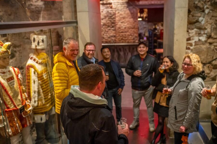 Informative and fun brewery tour in German, public - Brauerei zur Malzmühle: beginning with Cologne tradition