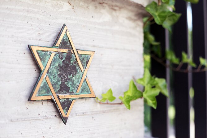 Jewish Life in Berlin - Private Walking Tour - Hackesche Höfe and the memory of resistance