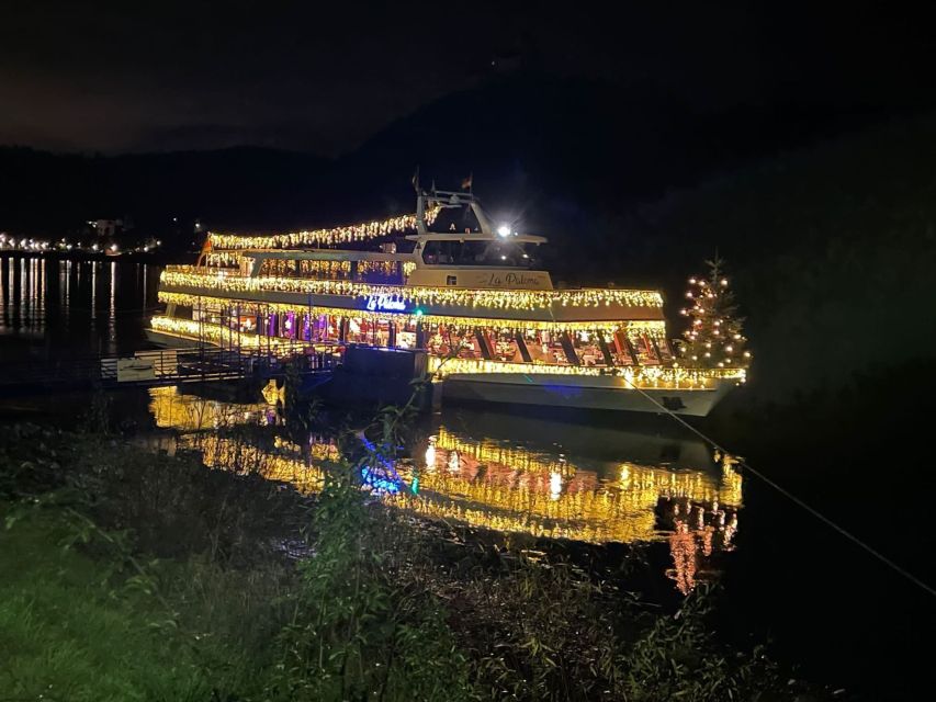 Koblenz: Christmas Boat Tour with Mulled Wine - A short Christmas cruise with a clear purpose