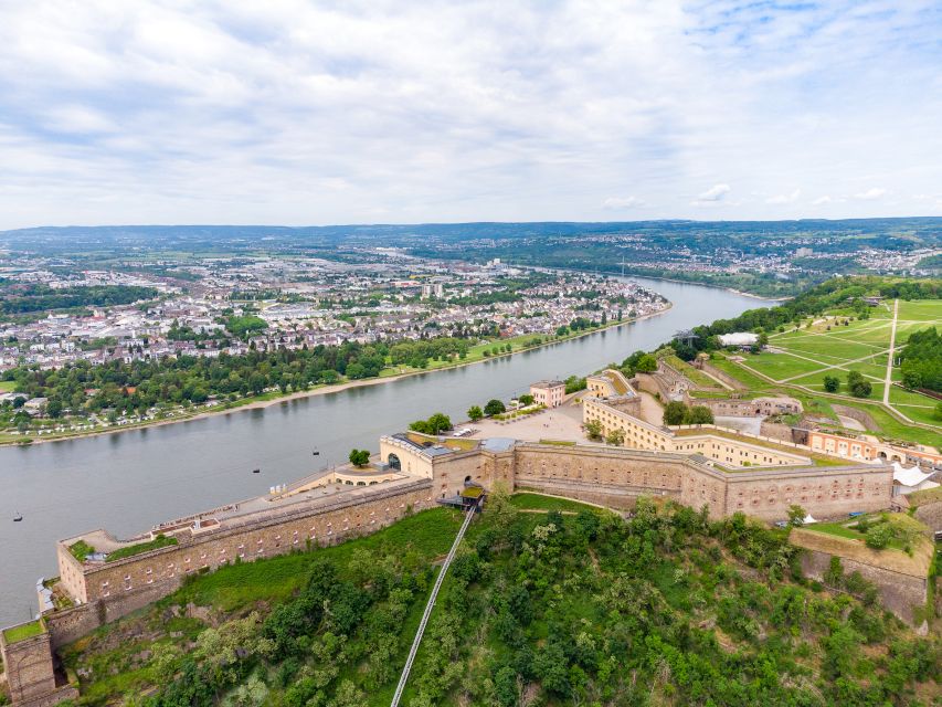 Koblenz: Old Town Sightseeing Cruise along the Rhine - Seating, service, and the boarding process