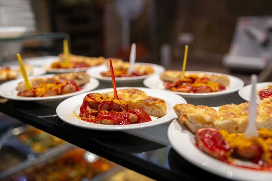 Kreuzberg: Culinary Food Tour - Practical details that shape the afternoon