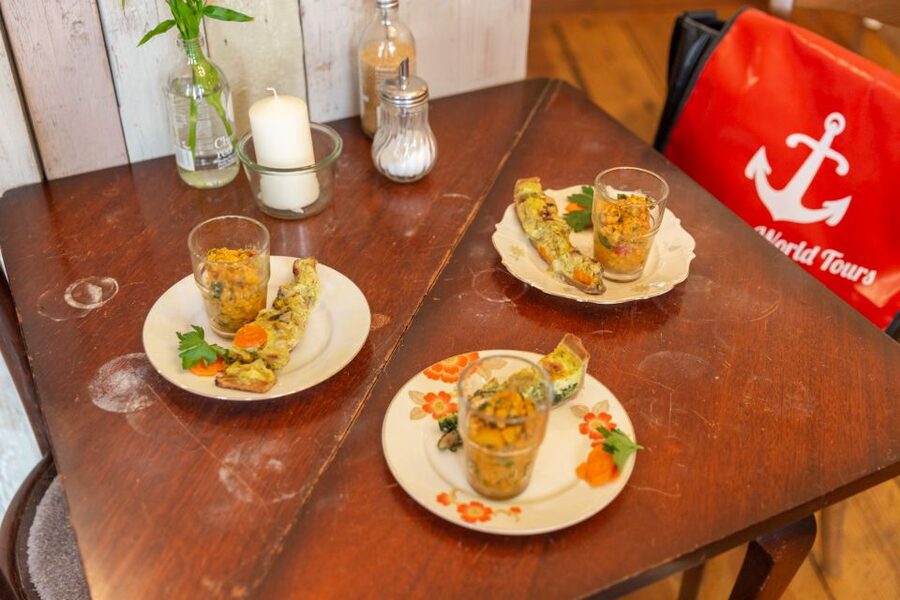 Kreuzberg: Culinary Food Tour - Oranienplatz, Dresdener Straße, and the route’s rhythm