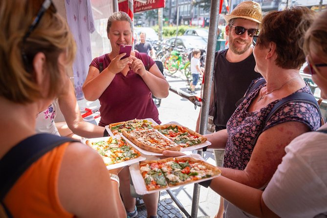 Kreuzberg kulinarisch – Die Food Tour - Food stations with more variety than German classics
