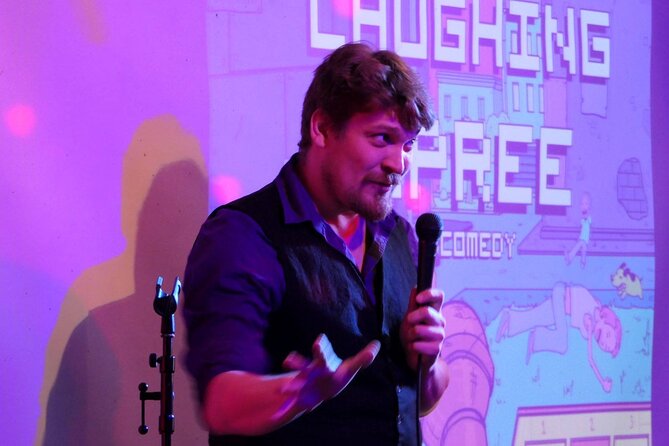 Laughing Spree - English Comedy Show on a Boat - Chris Doering and the warm side of the room