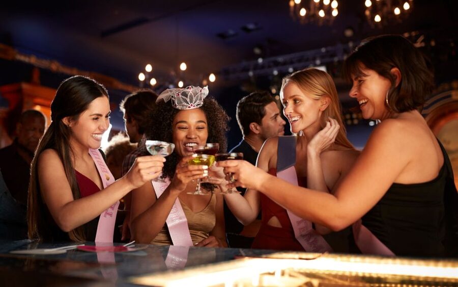 Leipzig: Bar and Club Tour with Free Shots and VIP Entry - Practical advice before you go