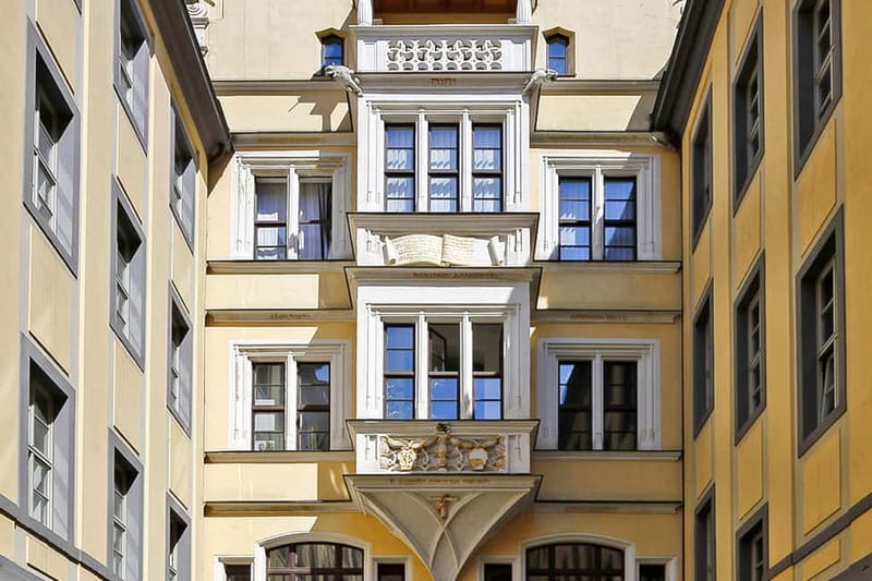 Leipzig: Courtyards, Houses, Trade - Passage Tour in German - Key points to know before you book