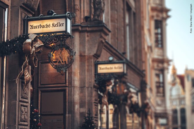 Leipzig exclusive : Old Town tour for a private group - Leipzig’s 1989 story in the town square