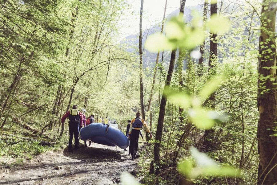 Lenggries: Guided Rafting Adventure on the Isar - The 15-minute safety briefing
